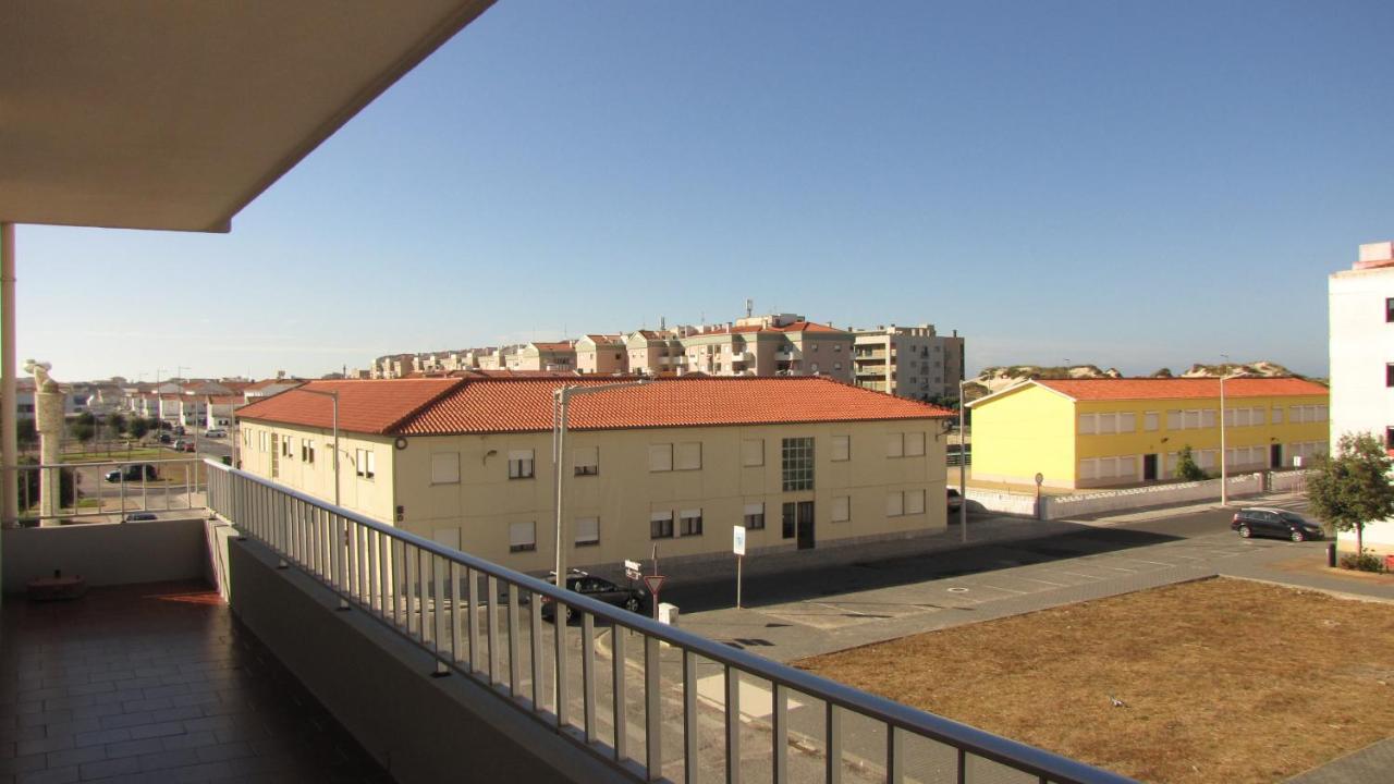 Peniche Waves Apartment Bagian luar foto